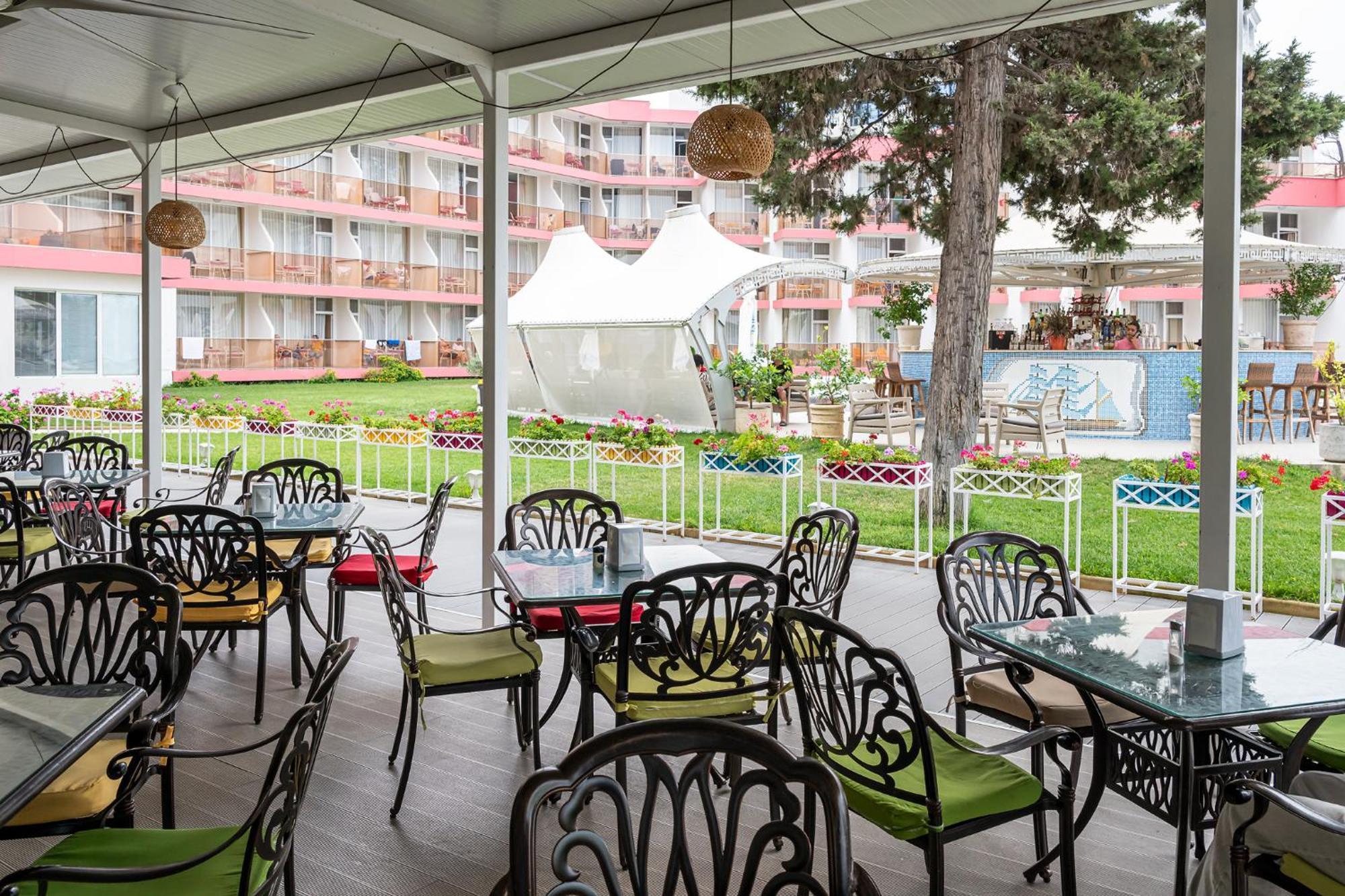 Flamingo Hotel
